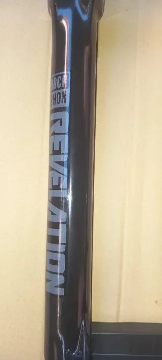 Horquilla Rock Shox Revelation RC 29 Nueva