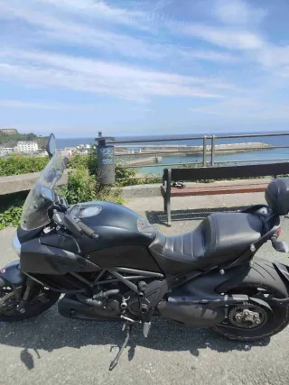Ducati Diavel 2016 - 54.000 km