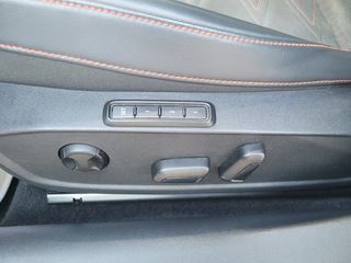 SEAT Leon 2.0 TDI. FR. Automatico