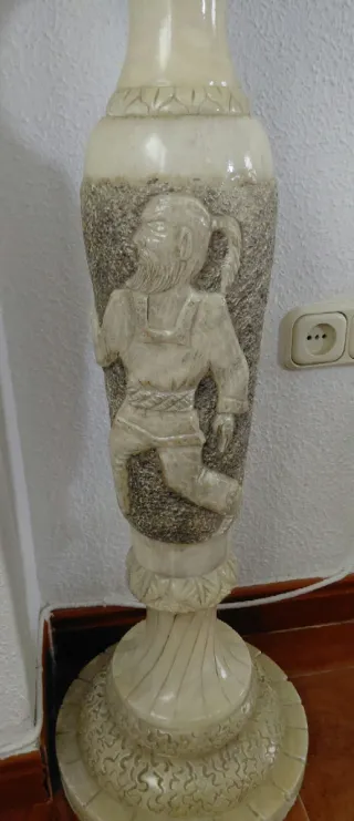 Columna/Lámpara Antigua Onix