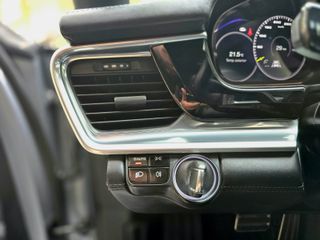 Porsche Panamera 2021