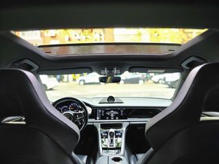 Porsche Panamera 2021