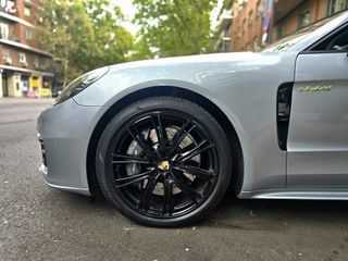 Porsche Panamera 2021