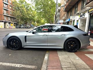 Porsche Panamera 2021