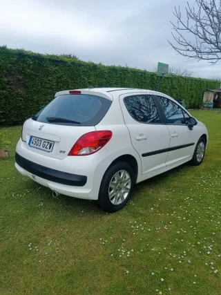 Peugeot 207 2010 1.4 HDI 70cv