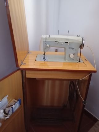Máquina de coser Sigma Zig-Zag