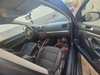 Volkswagen Golf 2005