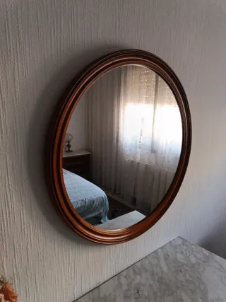 Espejo ovalado clásico madera