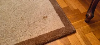 Alfombra grande. 140 x 200 cm.