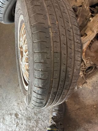 Audi 80 clásico 4 llantas aluminio 205/60R15