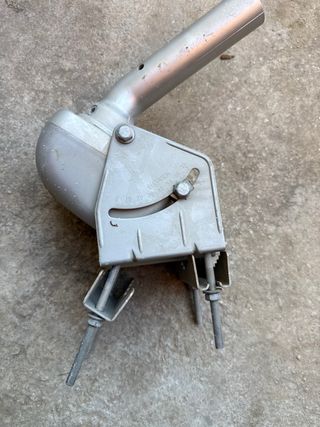 Soporte mástil Satélite Illusion