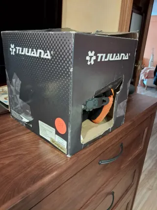 Casco de esquí naranja Tijuannaq