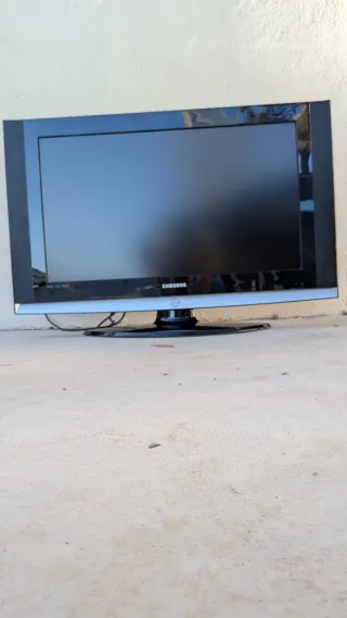 Televisión Samsung 32" HD DNIE DVB SRS TRUSURROUND