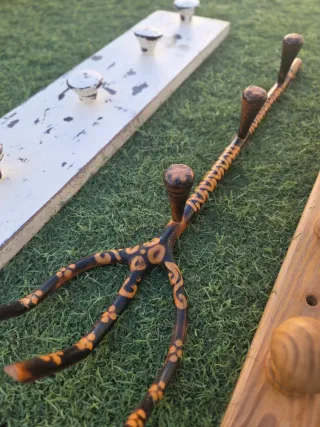 Set di tre appendiabiti decorativi