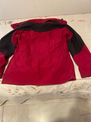 Anorak Boomerang Aventura Rojo y Negro