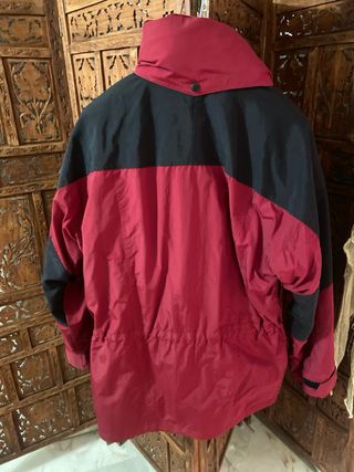 Anorak Boomerang Aventura Rojo y Negro