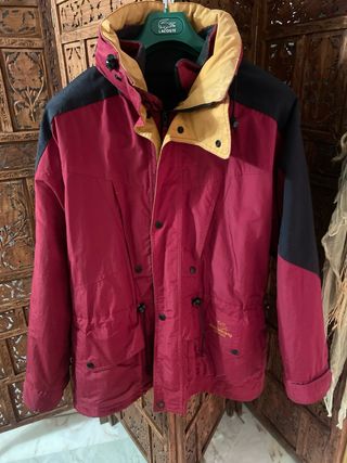 Anorak Boomerang Aventura Rojo y Negro