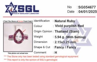 Anillo Oro 18K Diamante Pera y Rubíes