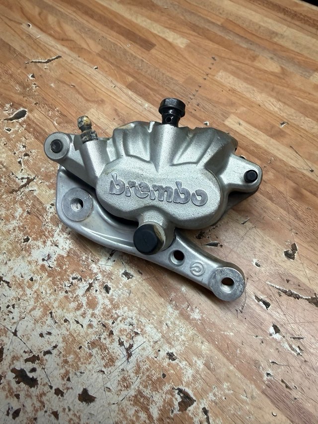 Pinza Freno Delantera Brembo