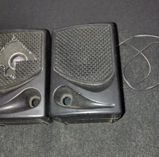 Coppia casse audio piccole nere non funzionanti