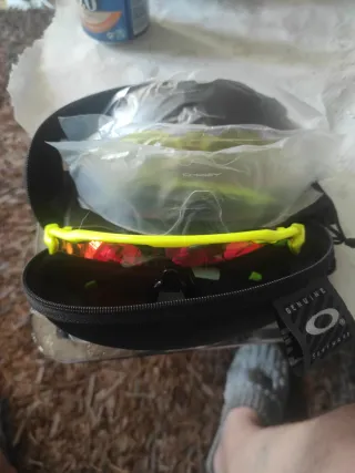 Estuche Gafas Oakley Negro