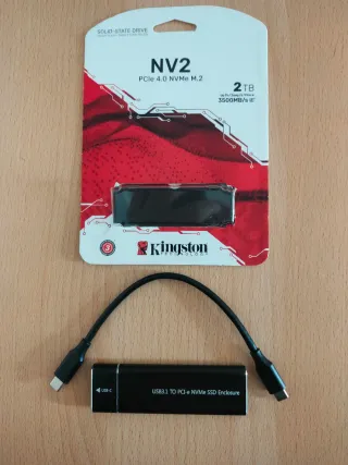 Kingston NV2 2TB PCIe 4.0 NVMe M.2 SSD + carcasa