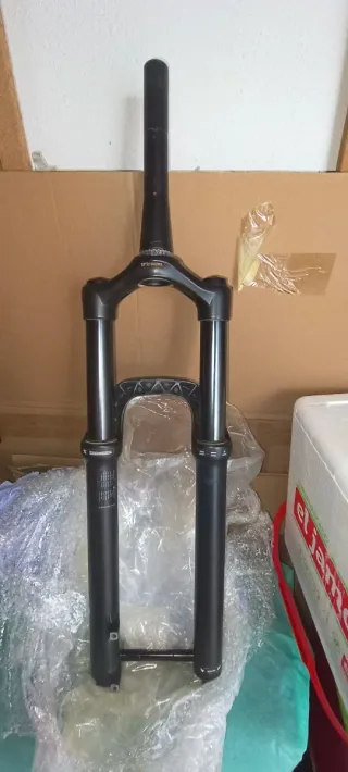 Horquilla MTB Ebike 29 150mm