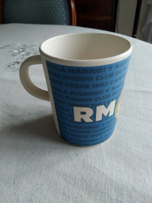 Taza Real Madrid RM Club de Fútbol