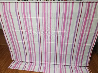 Cortina infantil rayas rosas