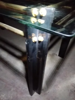 Mesa de comedor cristal y metal negro