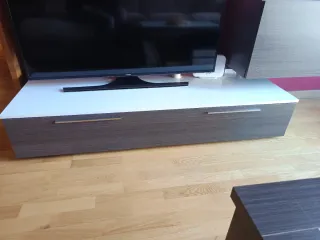 Muebles de salón madera y cristal