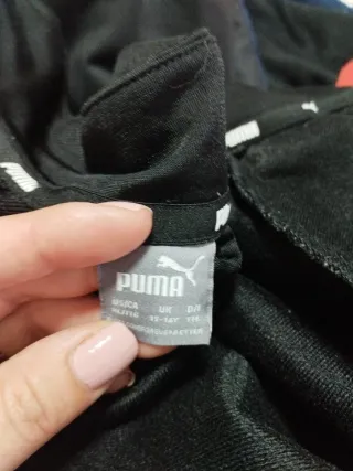 Abrigo Puma Negro con Detalles Blancos