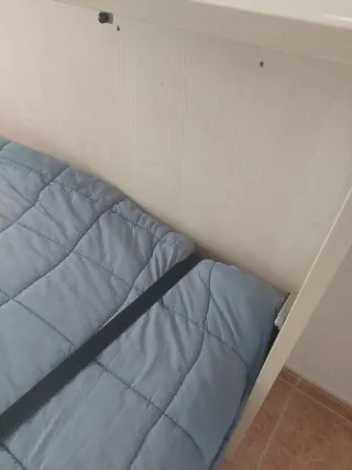 Cama abatible de madera