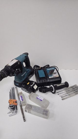 Martillo A Bateria Makita DHR243