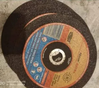 Lote herramientas: destornilladores, serrucho, reg