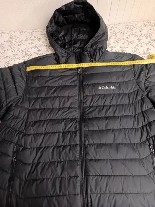 Chaqueta Columbia Negra con Capucha
