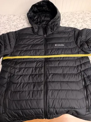 Chaqueta Columbia Negra con Capucha