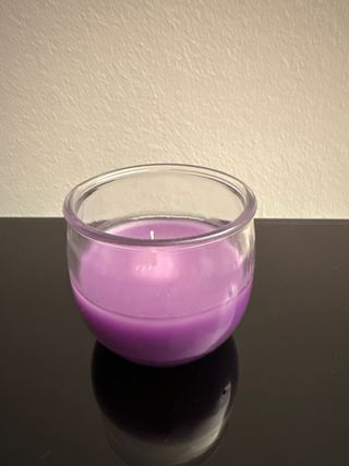 Candela alla lavanda in vetro, mai accesa.