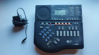 Yamaha QR10 Módulo Sonido + Sampler Lo-Fi