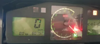 Aprilia SL 1000 Falco Roja Vendo o Cambio