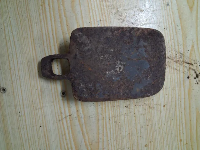 Varias herramientas antiguas de metal