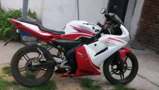 Yamaha TZR 50 Roja y Blanca