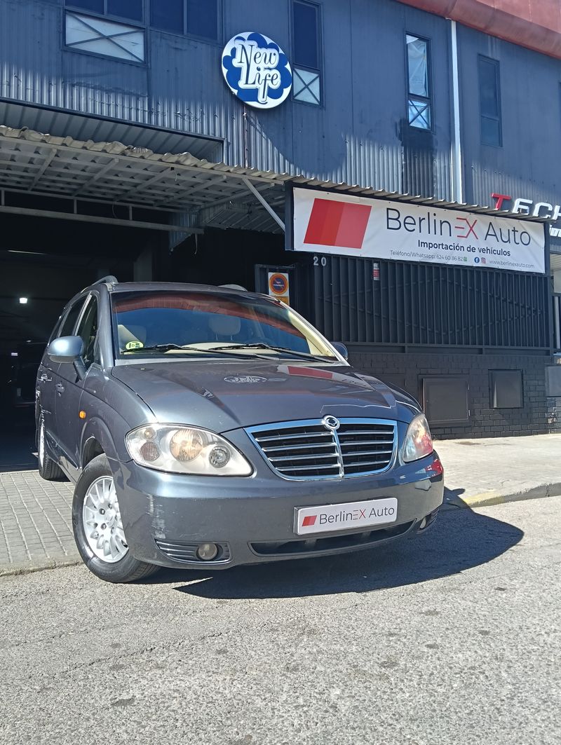 SsangYong Rodius 2013 - foto 1