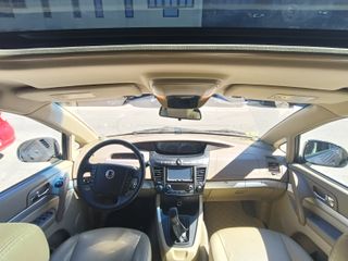 SsangYong Rodius 2013