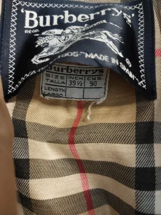 Gabardina Burberry Beige Clásica