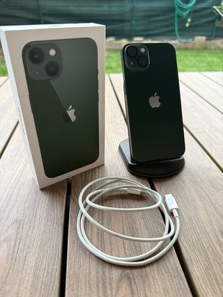 iPhone 13 128GB Verde Batteria 83 + Accessori 269€