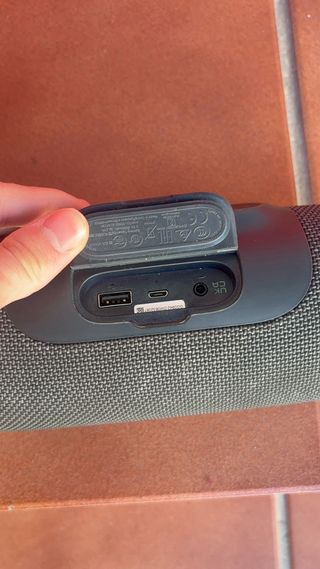Altavoz JBL Charge Essential Negro/Gris