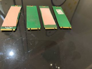 4 x SSD 256GB Lenovo SK hynix Samsung