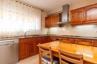 Casa adosada en venta en Santa Perpètua de Mogoda