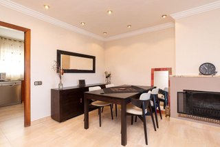Casa adosada en venta en Santa Perpètua de Mogoda